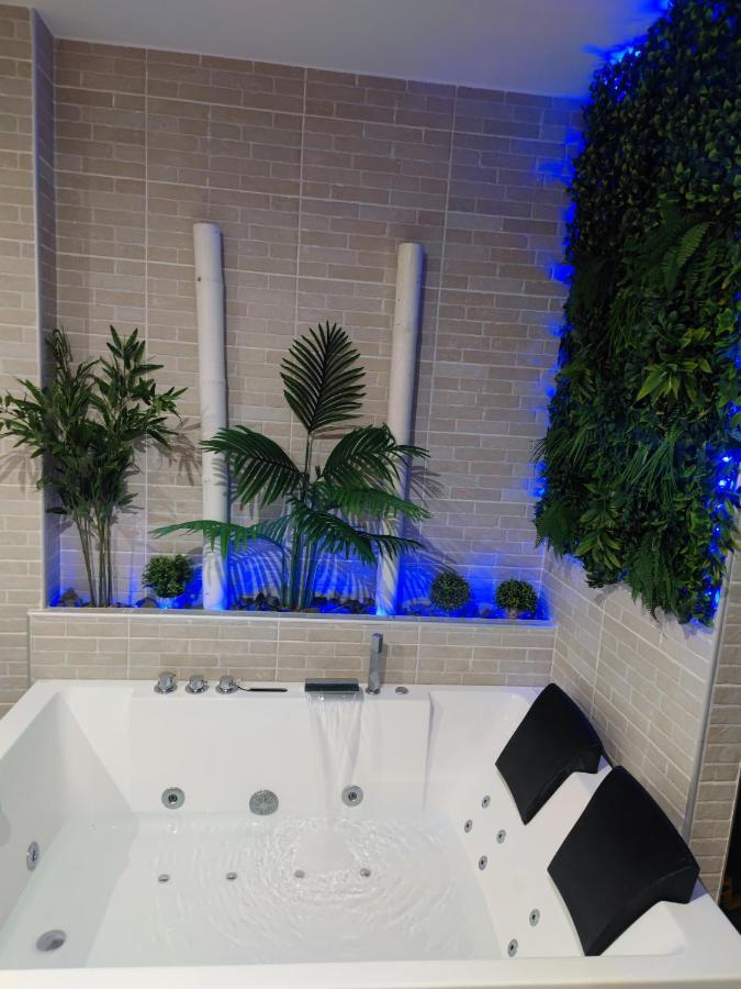 Espectacular Apartamento Con Spa Privado Miami Playa Exterior photo